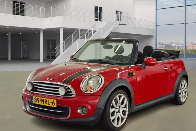 MINI Cabrio (2010)