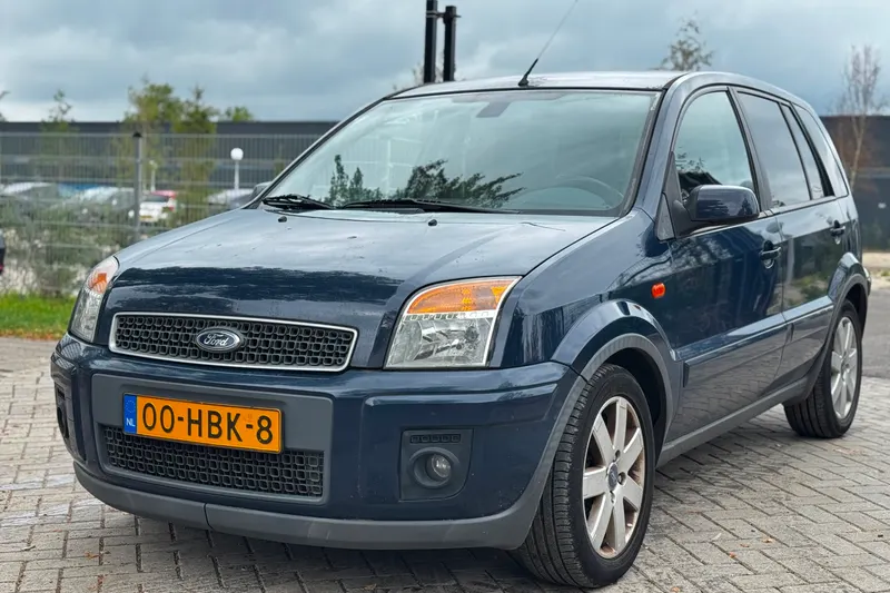 Ford Fusion (2008)