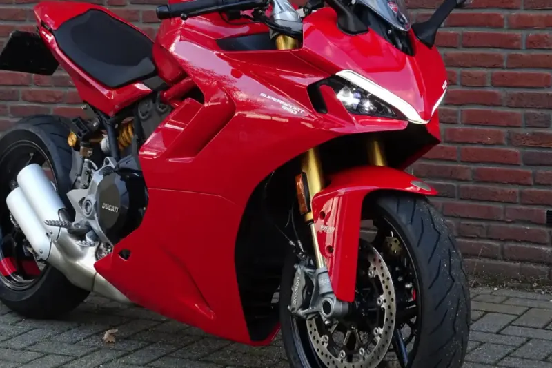Ducati Supersport (2024)