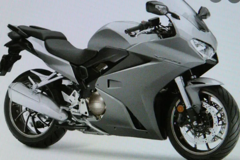 Honda VFR 800 F (2020)