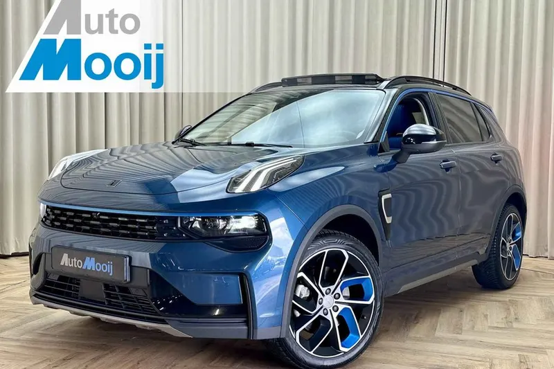 Lynk & Co 01 (2023)