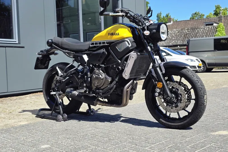 Yamaha XSR700 (2017)