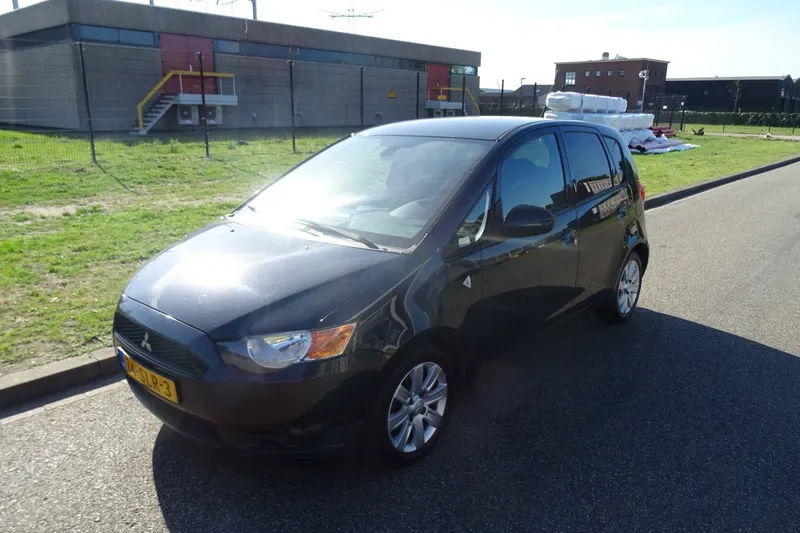 Mitsubishi Colt (2011)