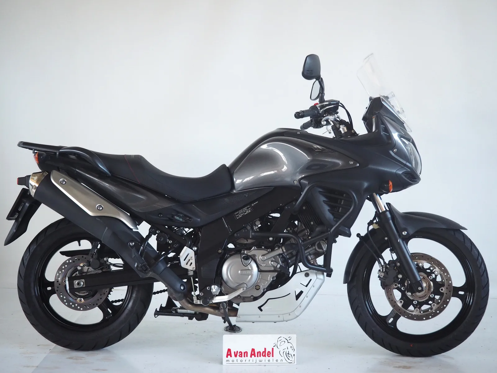 Suzuki V-Strom (2013) — foto 1