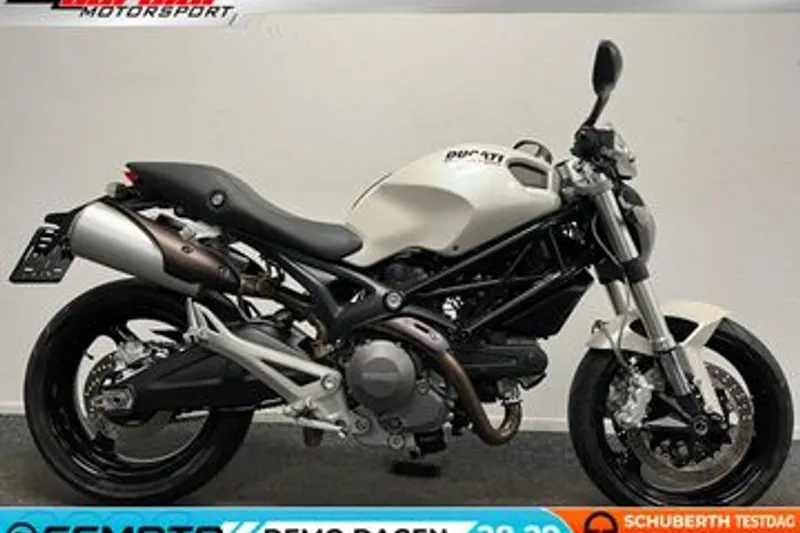 Ducati M 696 (2011)