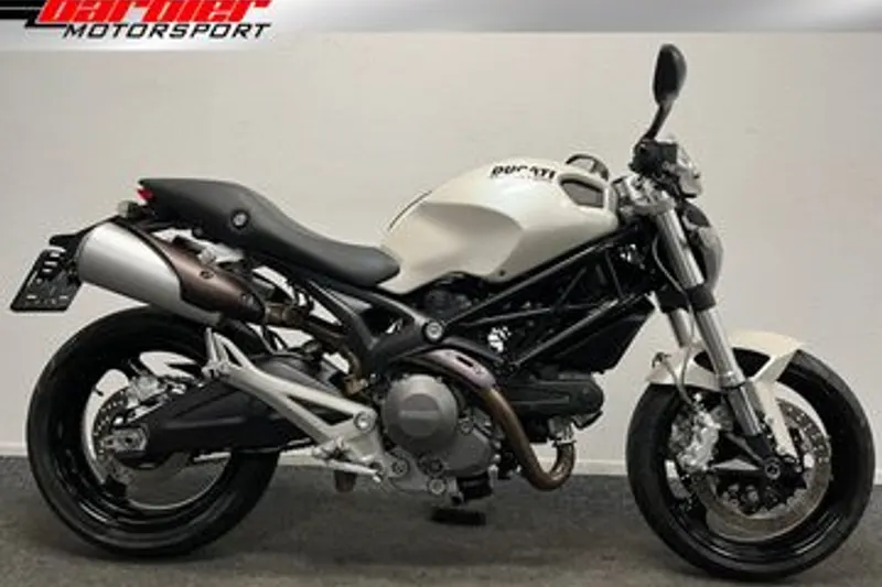 Ducati M 696 (2011)