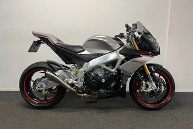 Aprilia Tuono V4 (2013)