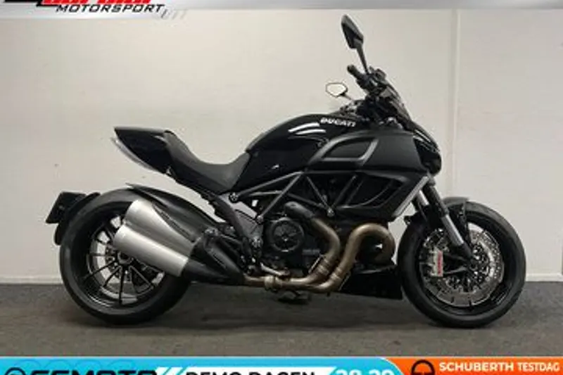 Ducati Diavel (2011)