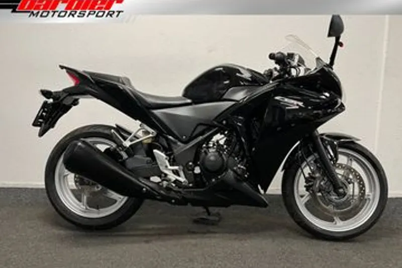 Honda CBR250R (2011)