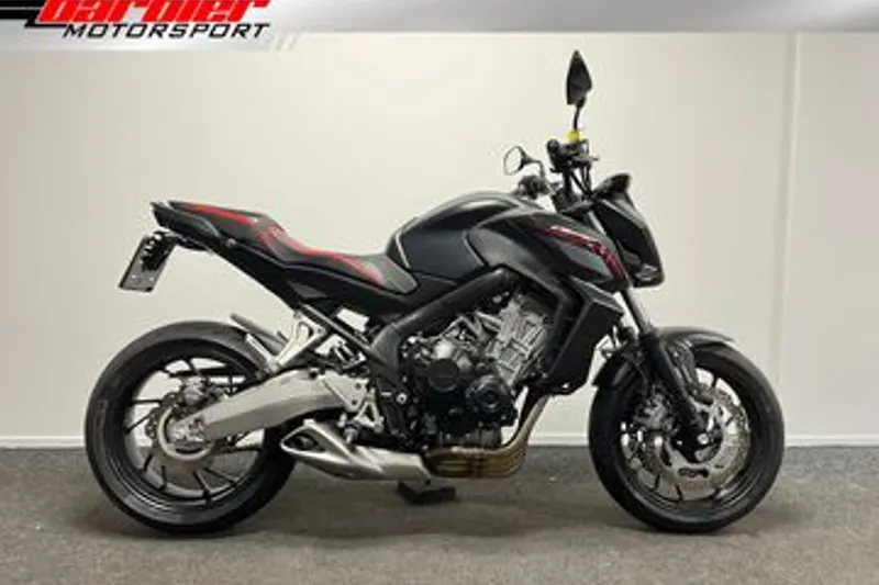Honda CB650F (2015)