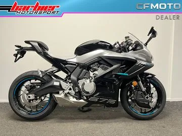 CFMoto 675SR-R (2026) — foto 1