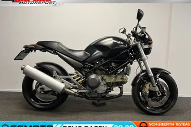 Ducati M 1000 Monster (2004)