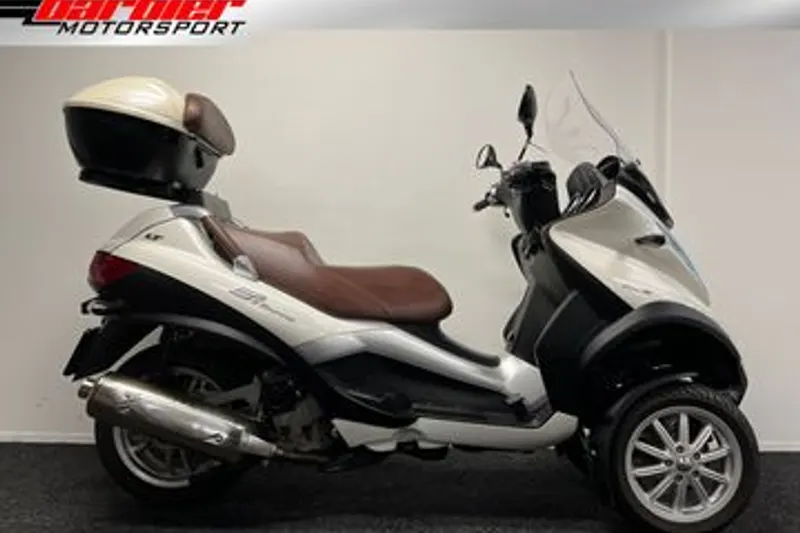 Piaggio MP3 500 (2013)