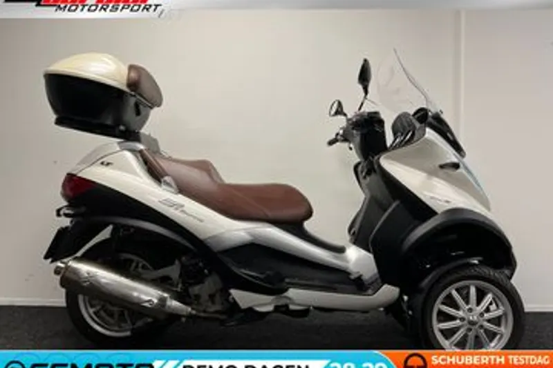 Piaggio MP3 500 (2013)