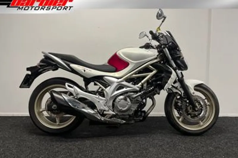 Suzuki SFV 650 Gladius (2009)