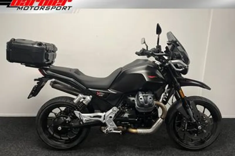 Moto Guzzi V85 TT (2024)