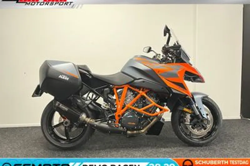 KTM 1290 Super Duke (2022)