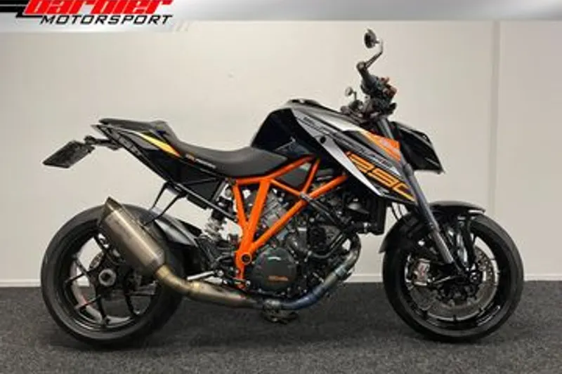 KTM 1290 SuperDuke R (2014)
