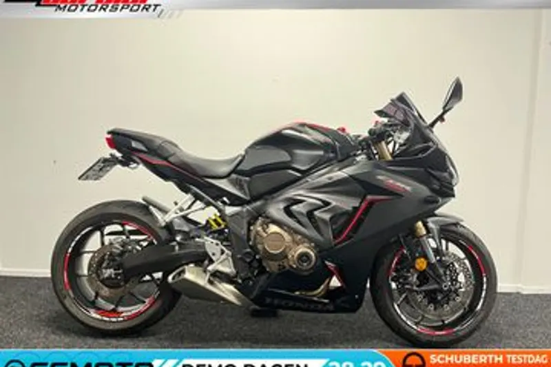 Honda CBR650R (2019)