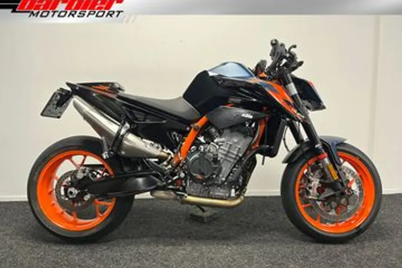 KTM 890 Duke (2023)