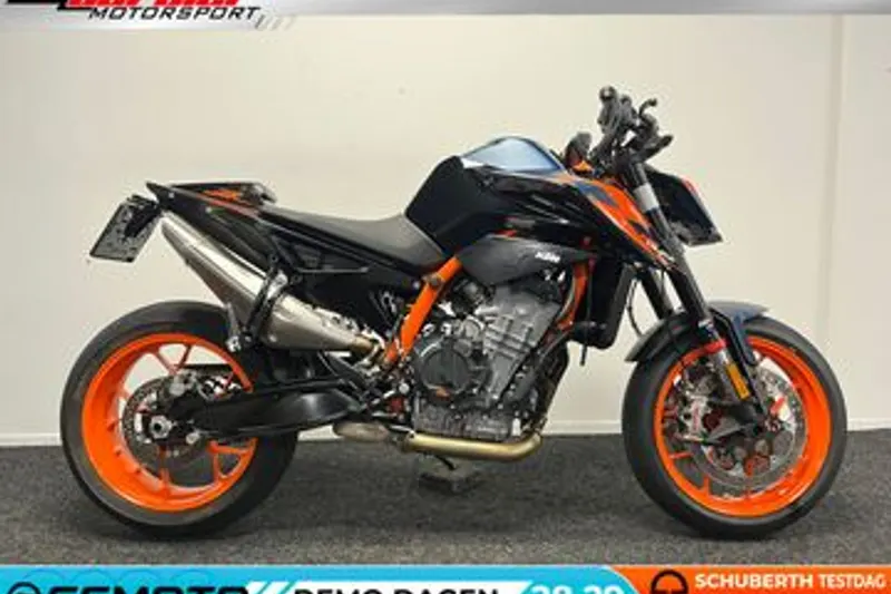 KTM 890 Duke (2023)