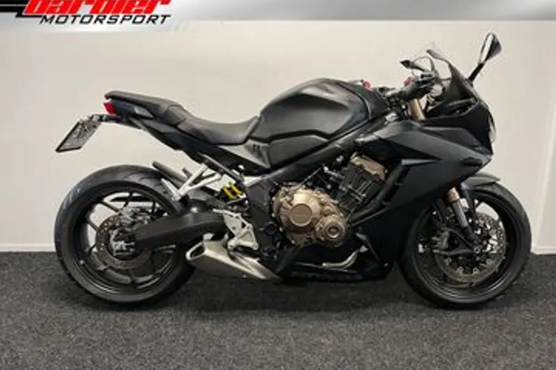 Honda CBR650R (2020)