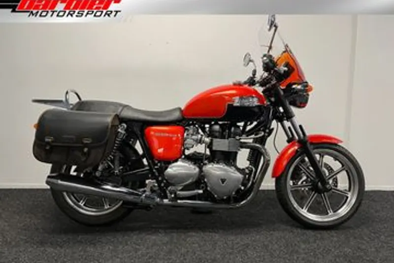 Triumph Bonneville SE (2012)