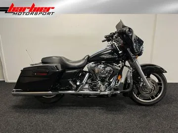 Harley-Davidson Street Glide (2006) — foto 1