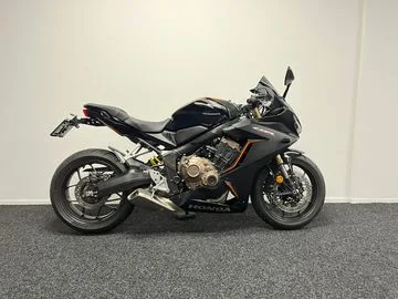 Honda CBR650R (2022) — foto 1