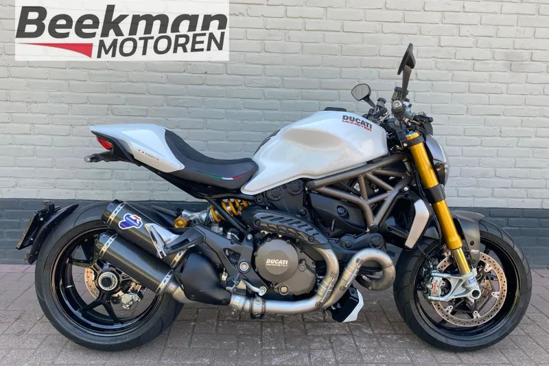 DUCATI MONSTER 1200 S (2015)