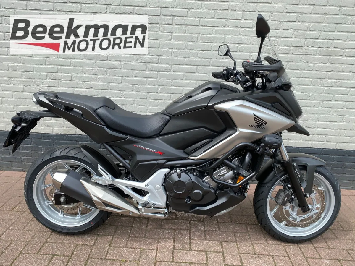 Honda NC 750 X ABS (2017) — foto 1