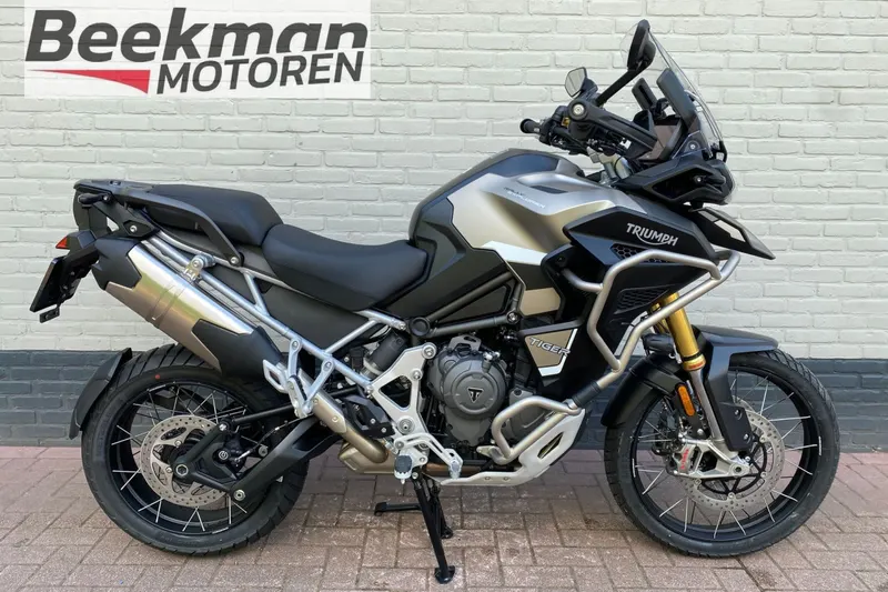 TRIUMPH TIGER 1200 RALLY EXPLORER (2025)