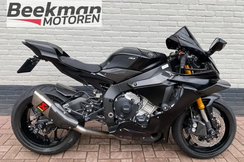 Yamaha YZF-R1 (2015)