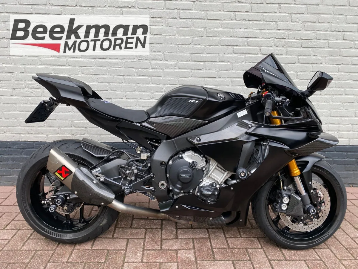 Yamaha YZF-R1 (2015) — foto 1