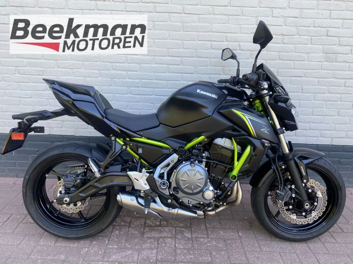 KAWASAKI Z650 (2018) — foto 1