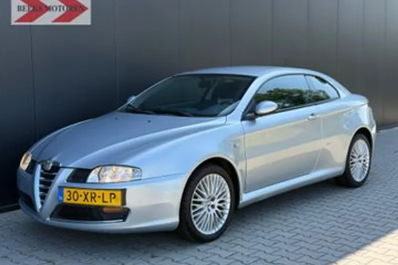 Alfa Romeo GT (2007)