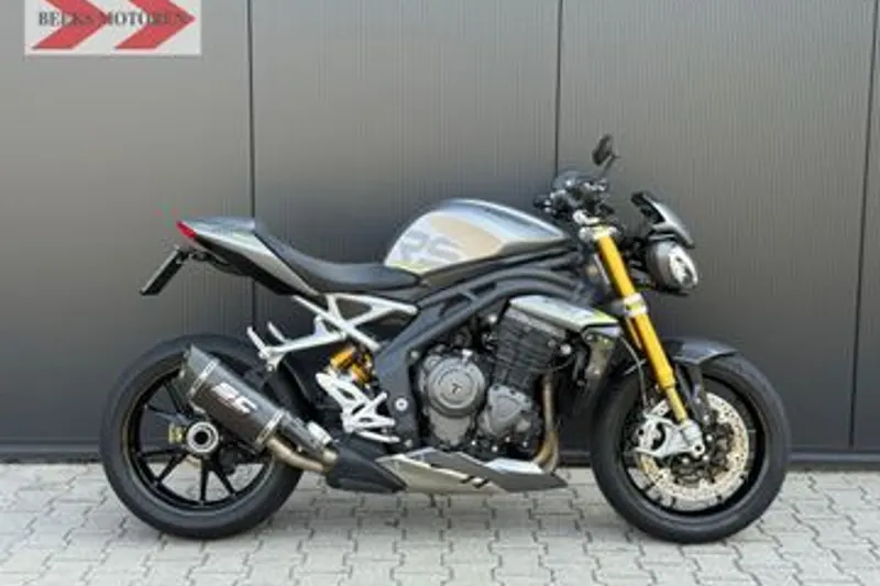 Triumph Speed Triple 1200 RS (2021)