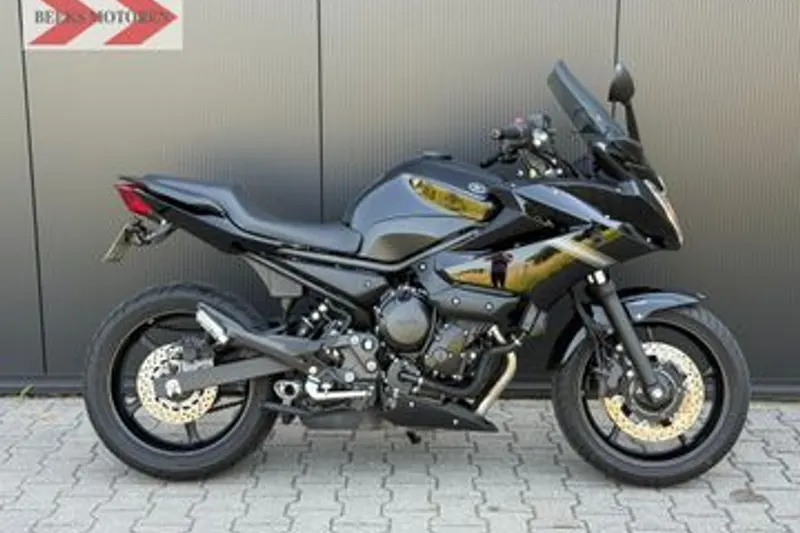 Yamaha XJ6 (2012)
