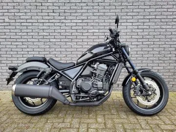 Honda CMX 1100 REBEL DCT (2024) — foto 1