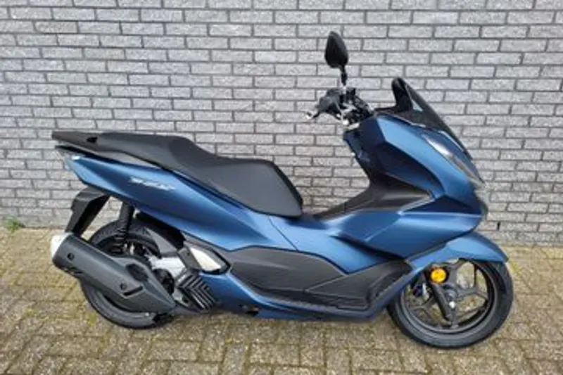 Honda PCX 125 (2024)