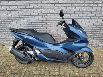 Honda PCX 125 (2025) — foto 1