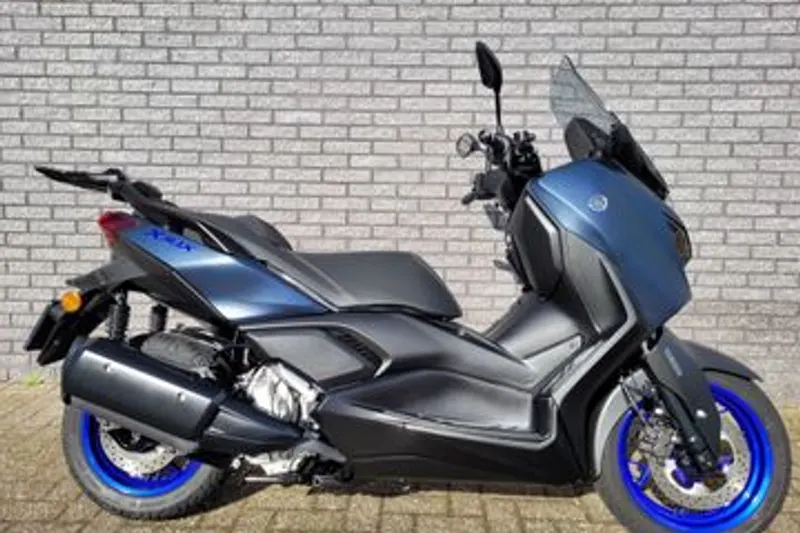 Yamaha CZD300-A (2023)