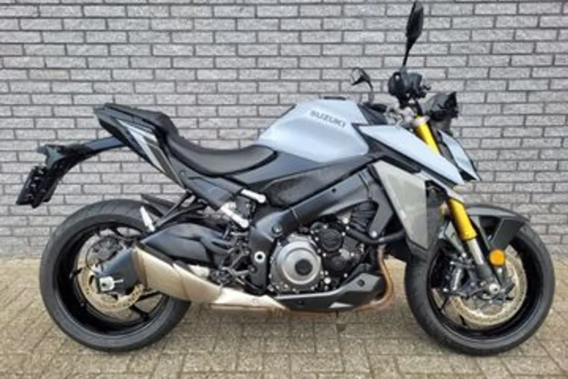 Suzuki GSX-S1000 (2022)