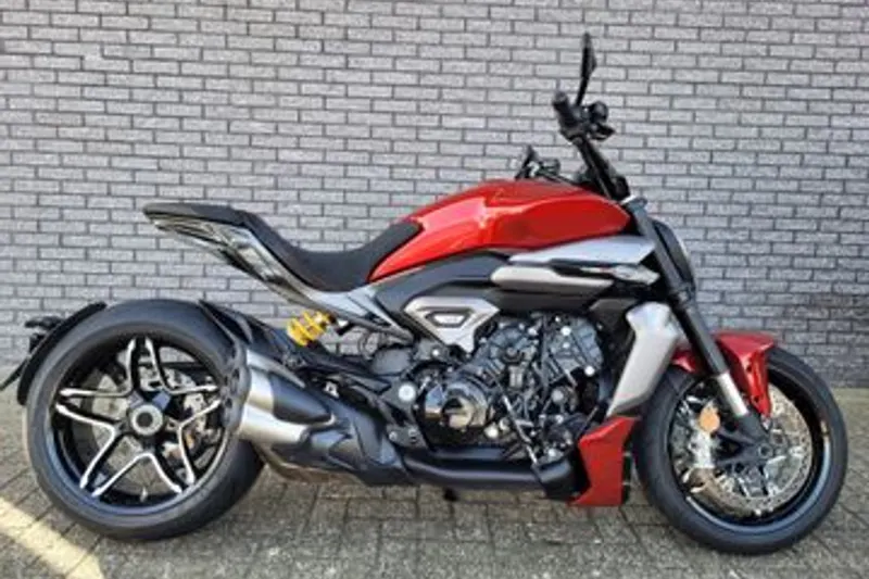 Ducati Diavel (2025)