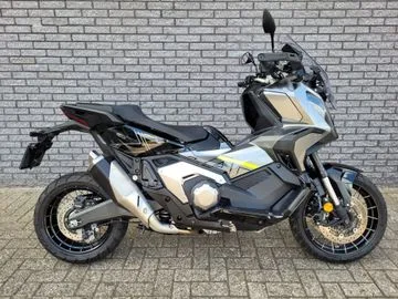 Honda X ADV (2024) — foto 1