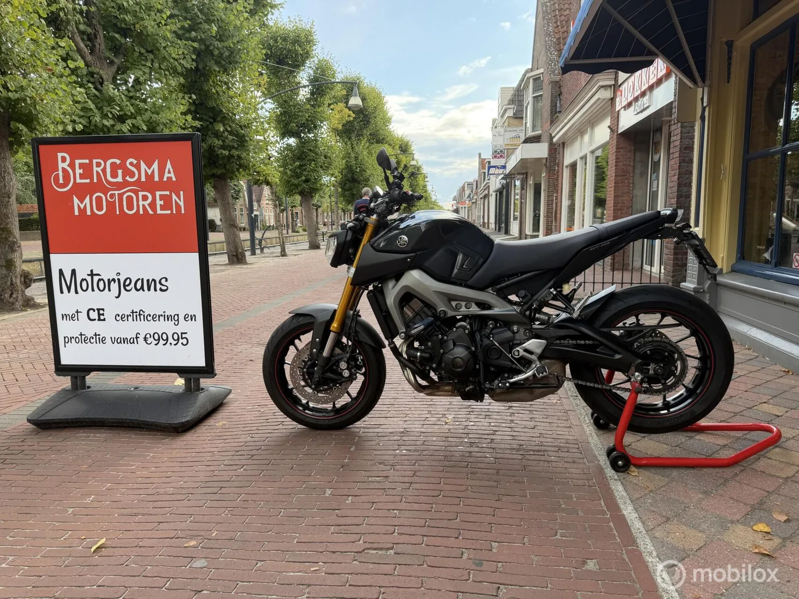 Yamaha MT-09 (2015) — foto 1