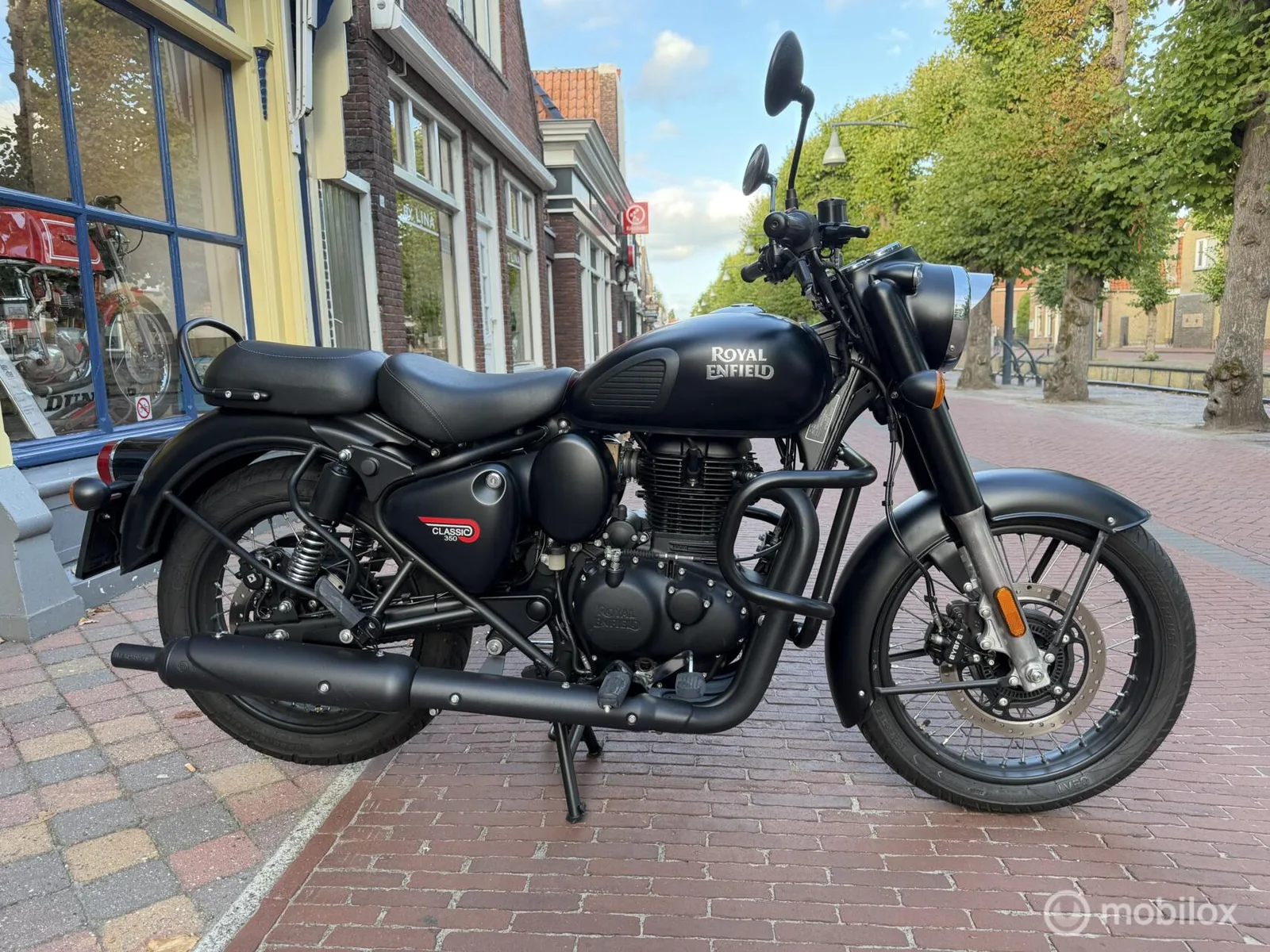 Royal Enfield Classic 350 (2024) — foto 1
