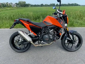 KTM 690 Duke (2016) — foto 1