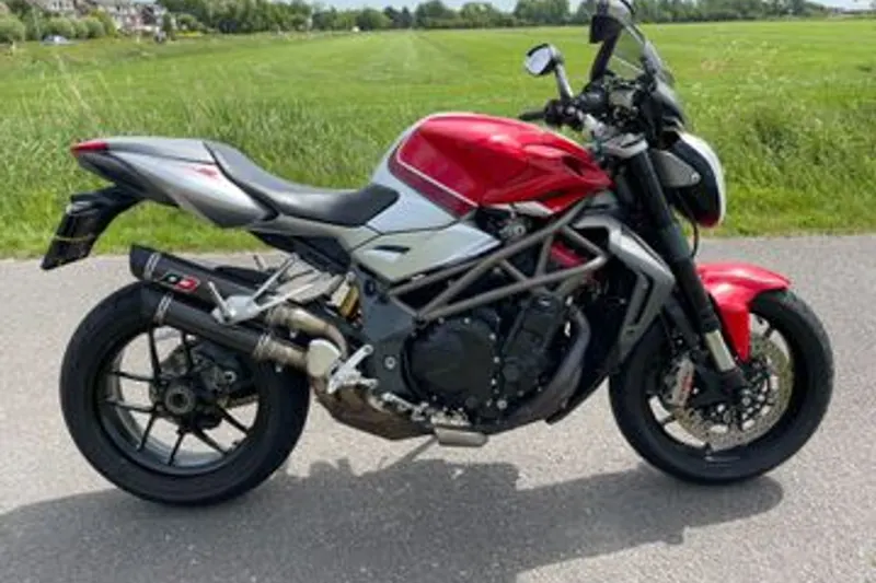 MV Agusta Brutale 1090 (2010)