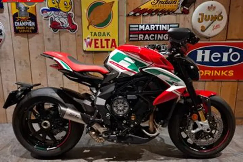 MV AGUSTA DRAGSTER 800 RC SCS (2025)